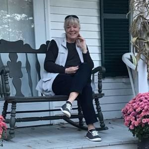 Meet your Posher, Debra